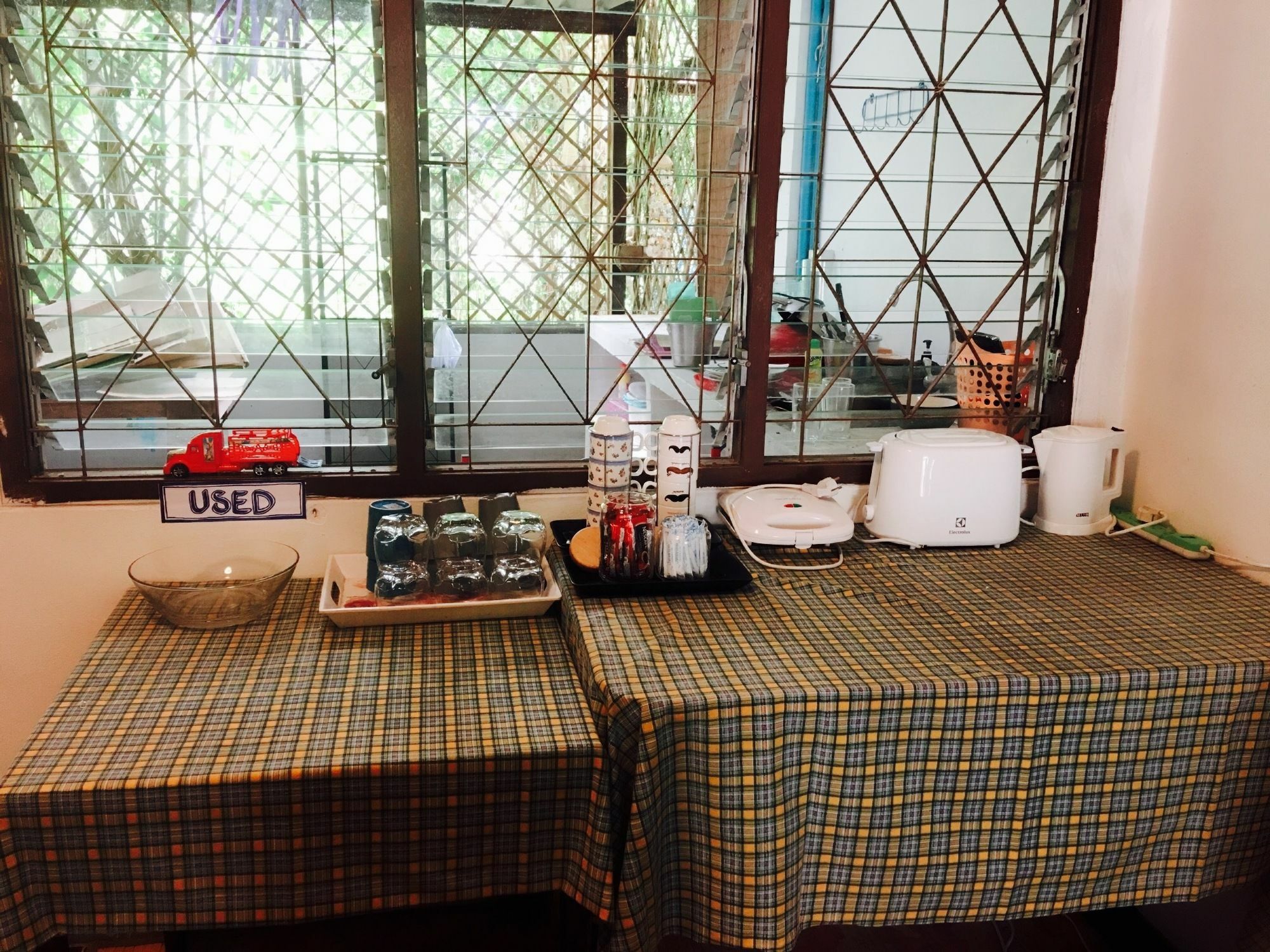 Lanta Friendly House Hotell Ko Lanta Eksteriør bilde